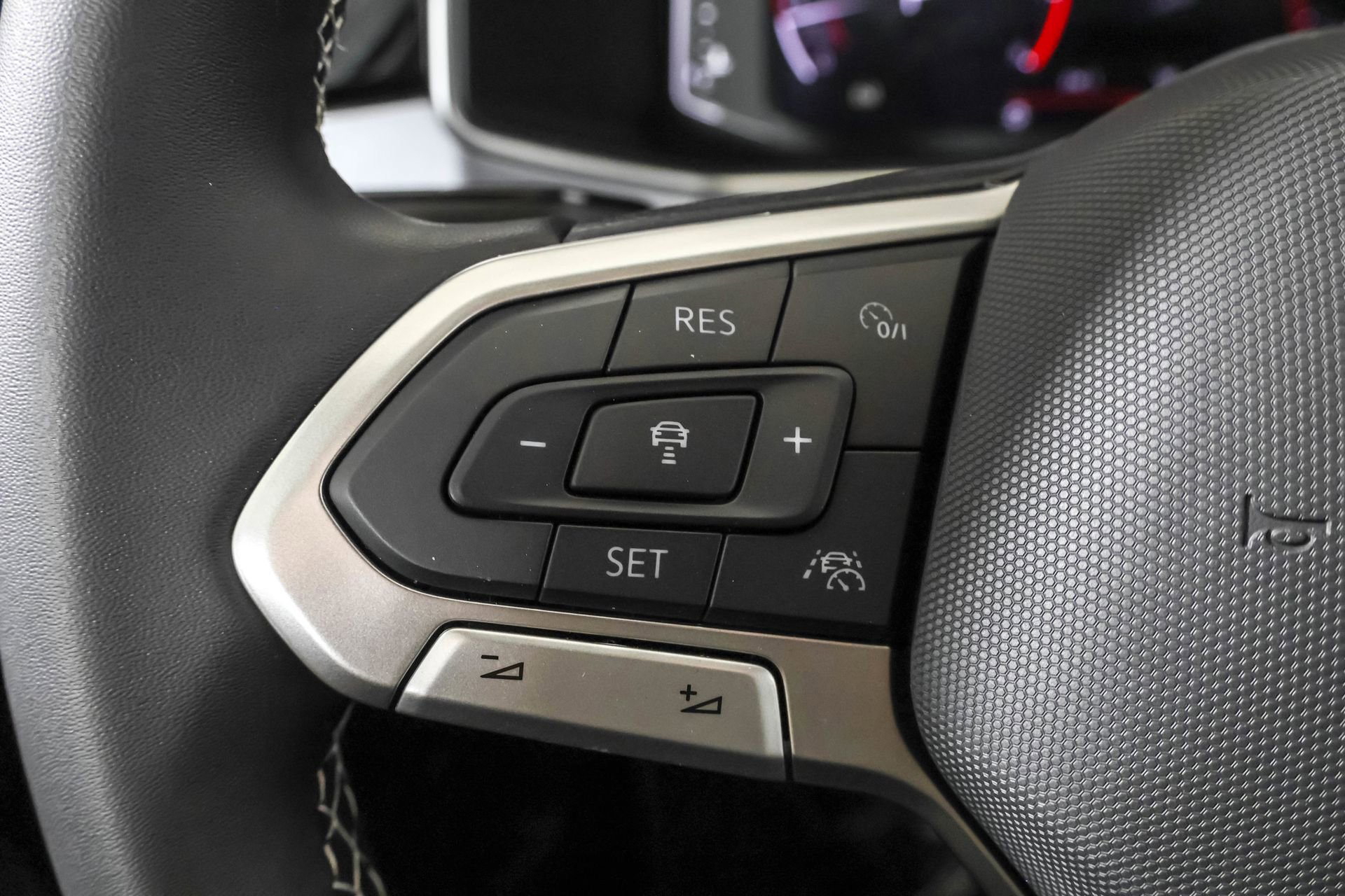 New 2026 Volkswagen Taos SEL AWD/4WD image 24