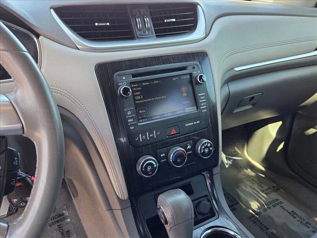 Used 2017 Chevrolet Traverse LT image 14