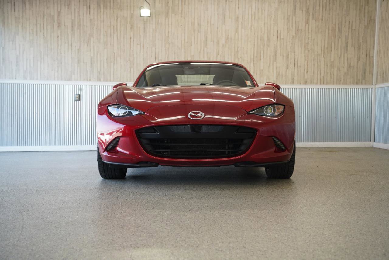 Used 2018 MAZDA MX-5 Miata RF Grand Touring image 2