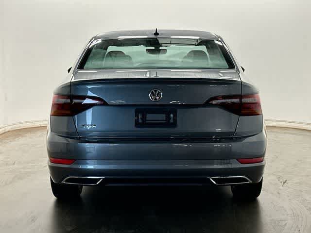 Used 2019 Volkswagen Jetta R-Line w/ R-Line Cold Weather Package FWD image 4