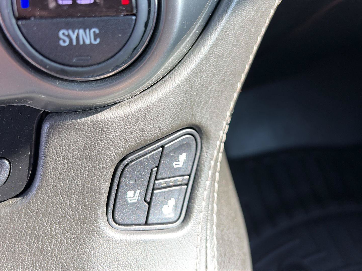 Used 2019 Chevrolet Suburban Premier AWD/4WD image 23