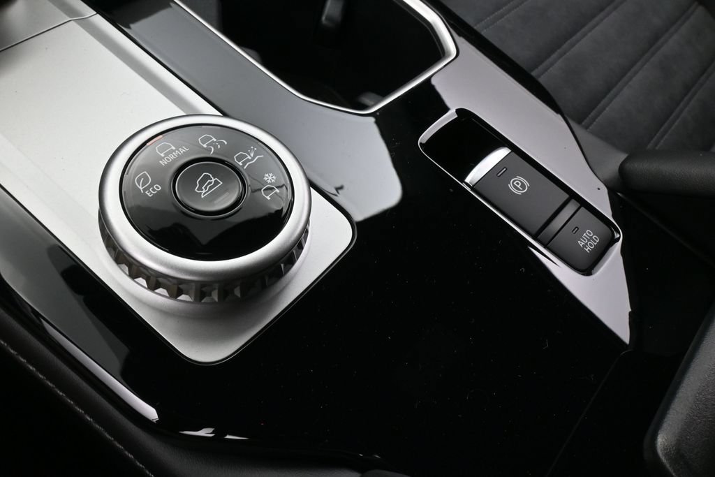 New 2026 Mitsubishi Outlander SE FWD image 23