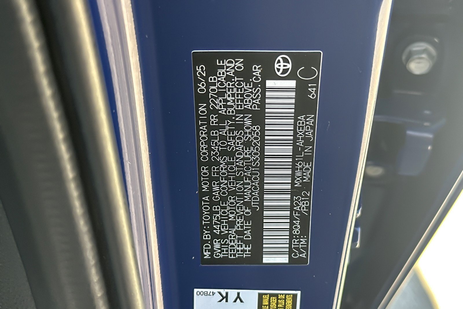 Certified 2025 Toyota Prius Plug-In Hybrid FWD image 26