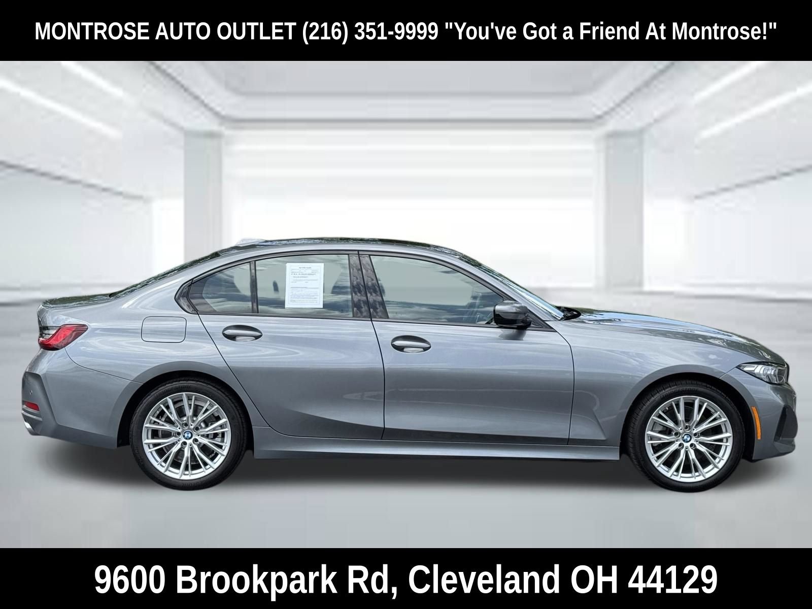 Used 2023 BMW 330i xDrive Sedan AWD/4WD image 3