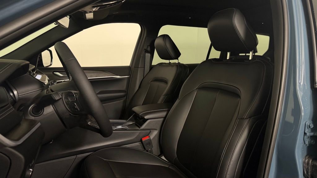 New 2026 Jeep Grand Cherokee L Limited AWD/4WD image 15