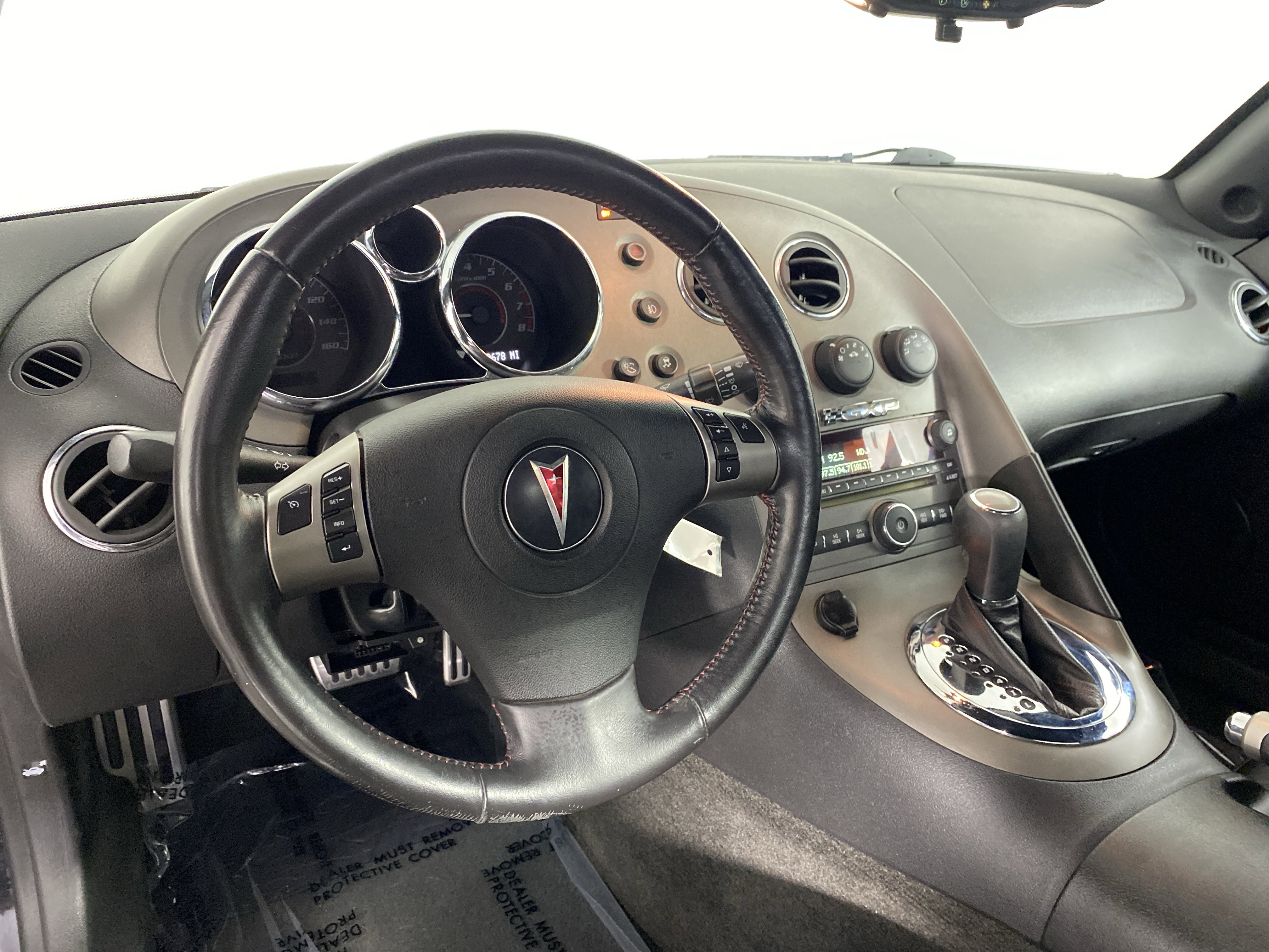 Used 2008 Pontiac Solstice GXP w/ Premium Package image 34