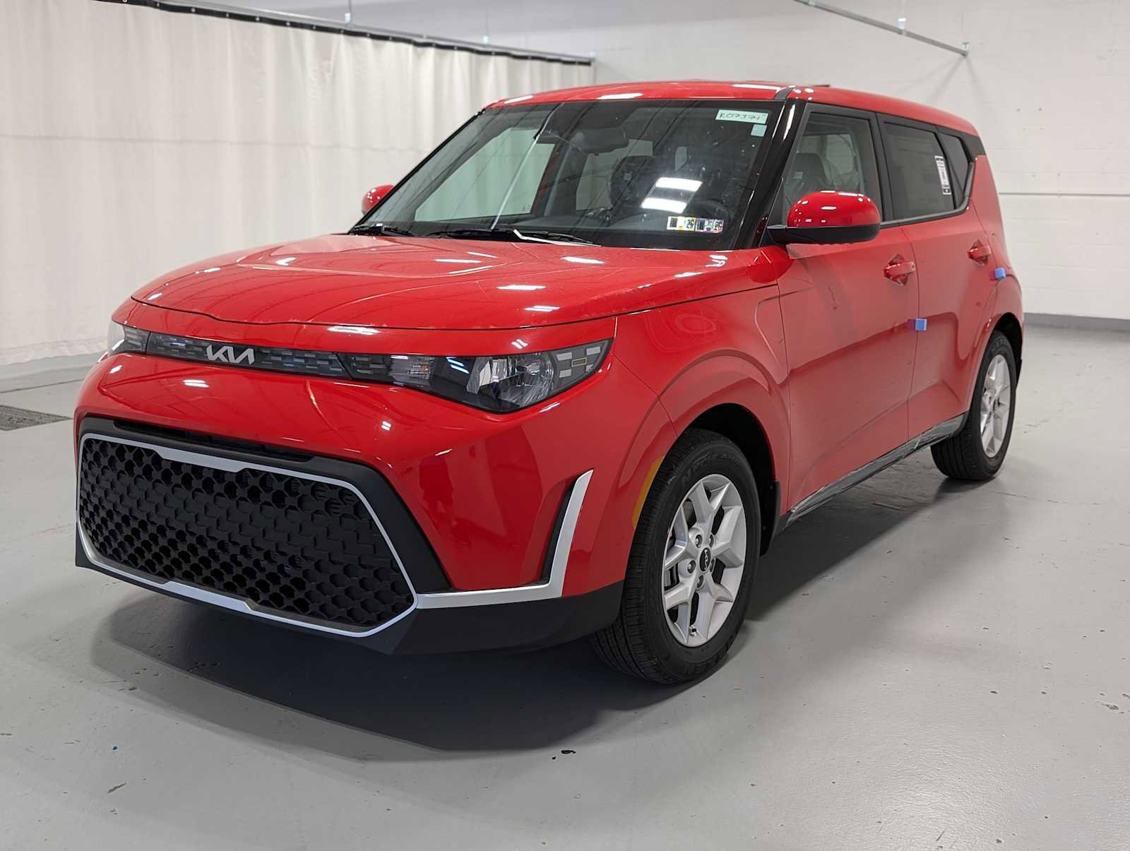 New 2025 Kia Soul S image 1