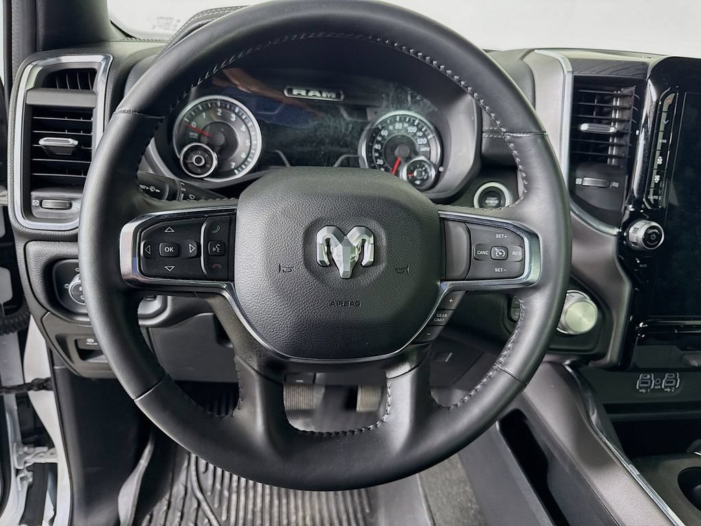Used 2024 RAM 1500 Laramie AWD/4WD image 11