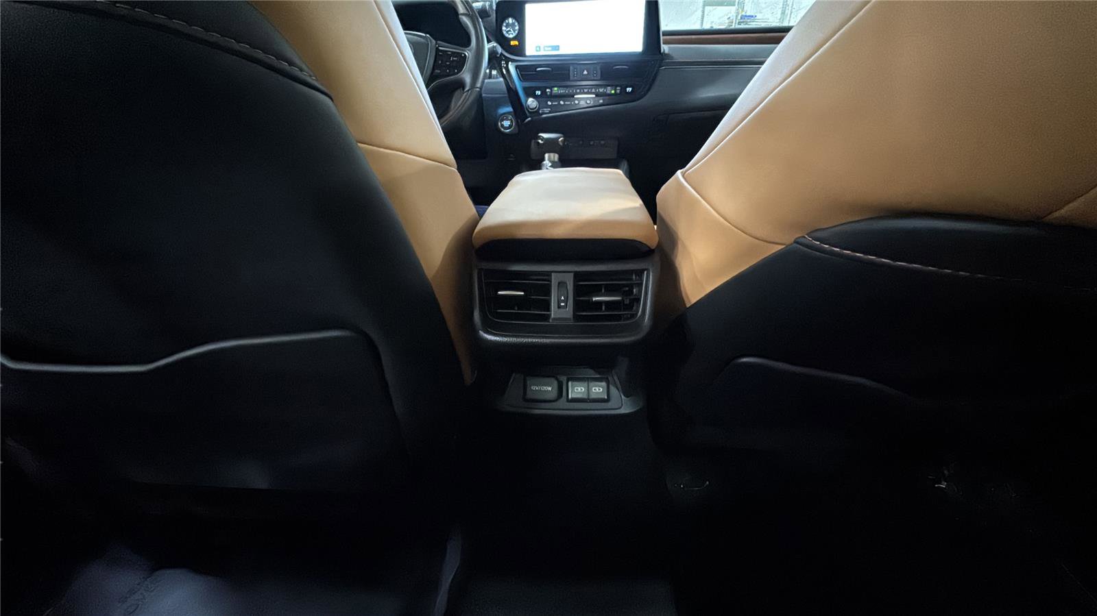 Used 2024 Lexus ES 350 Ultra Luxury w/ Accessory Package (Z2) FWD image 25