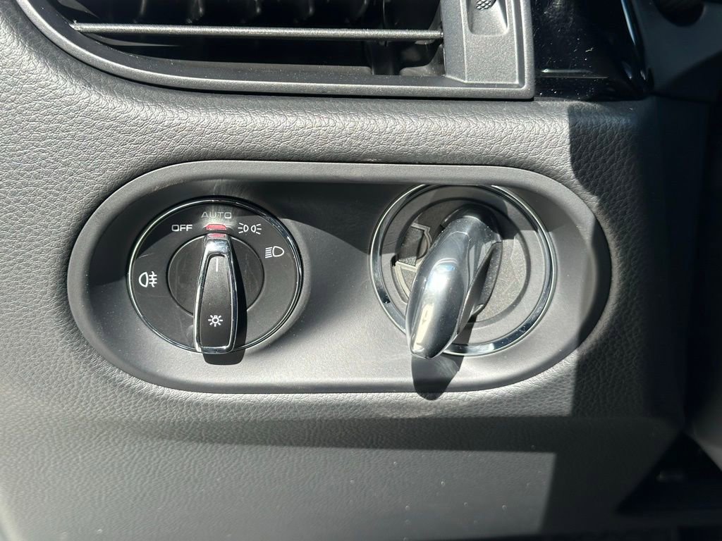 Used 2026 Porsche Macan S image 36