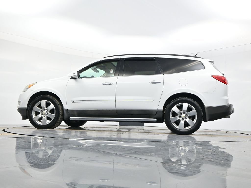 Used 2009 Chevrolet Traverse LTZ image 59