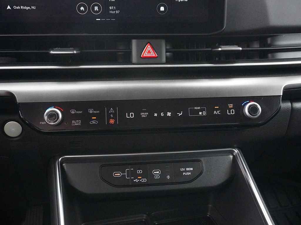 Used 2025 Kia Carnival SX Prestige FWD image 55