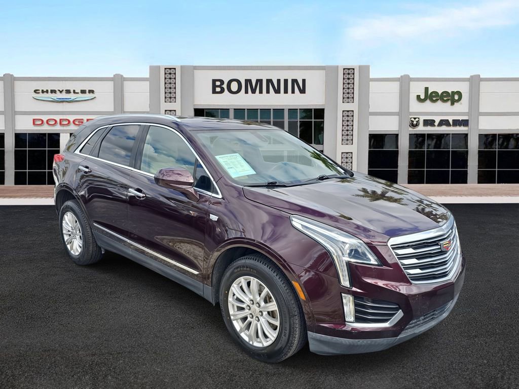 Used 2018 Cadillac XT5 FWD image 2