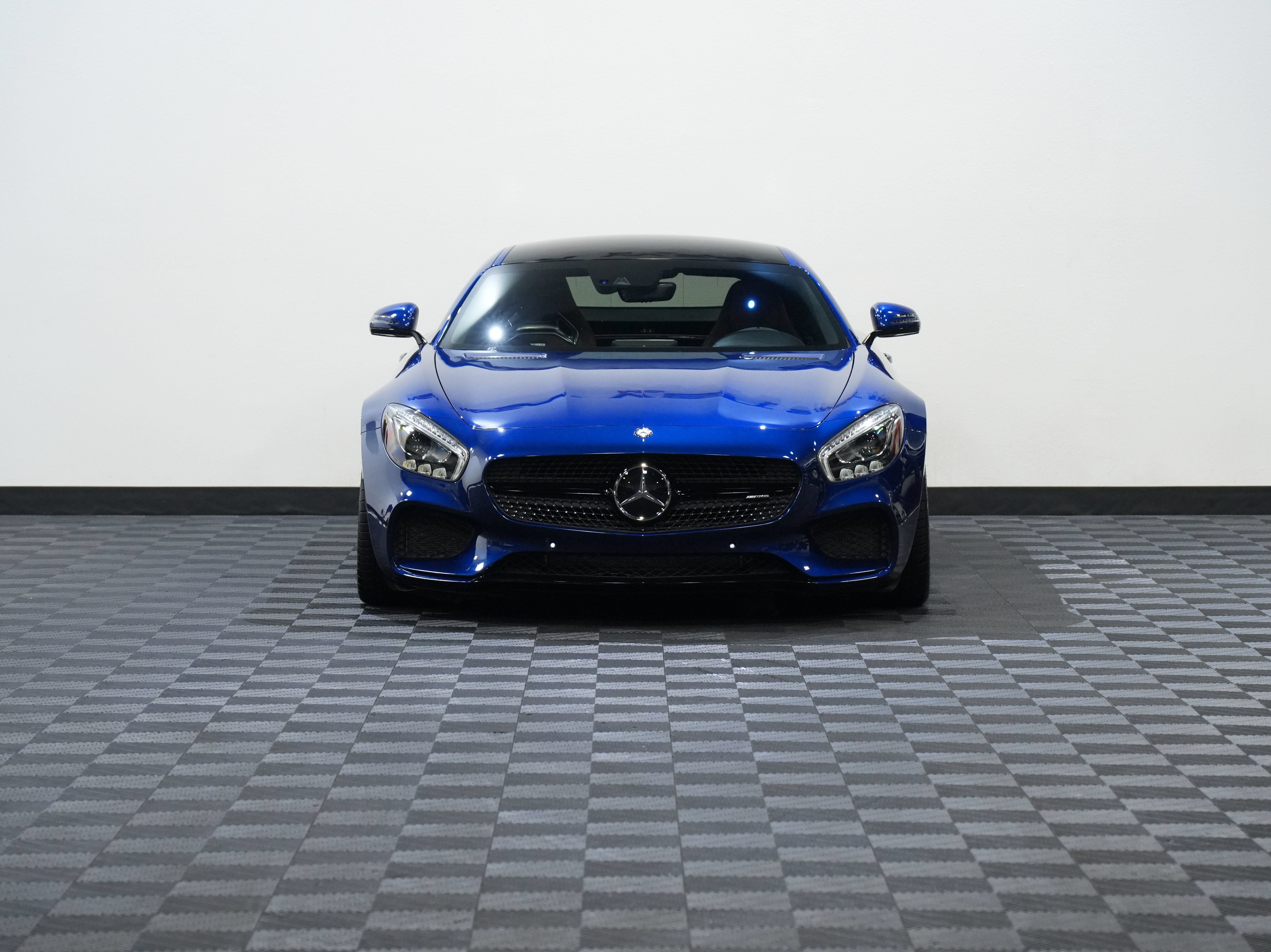 Used 2016 Mercedes-Benz AMG GT S image 4