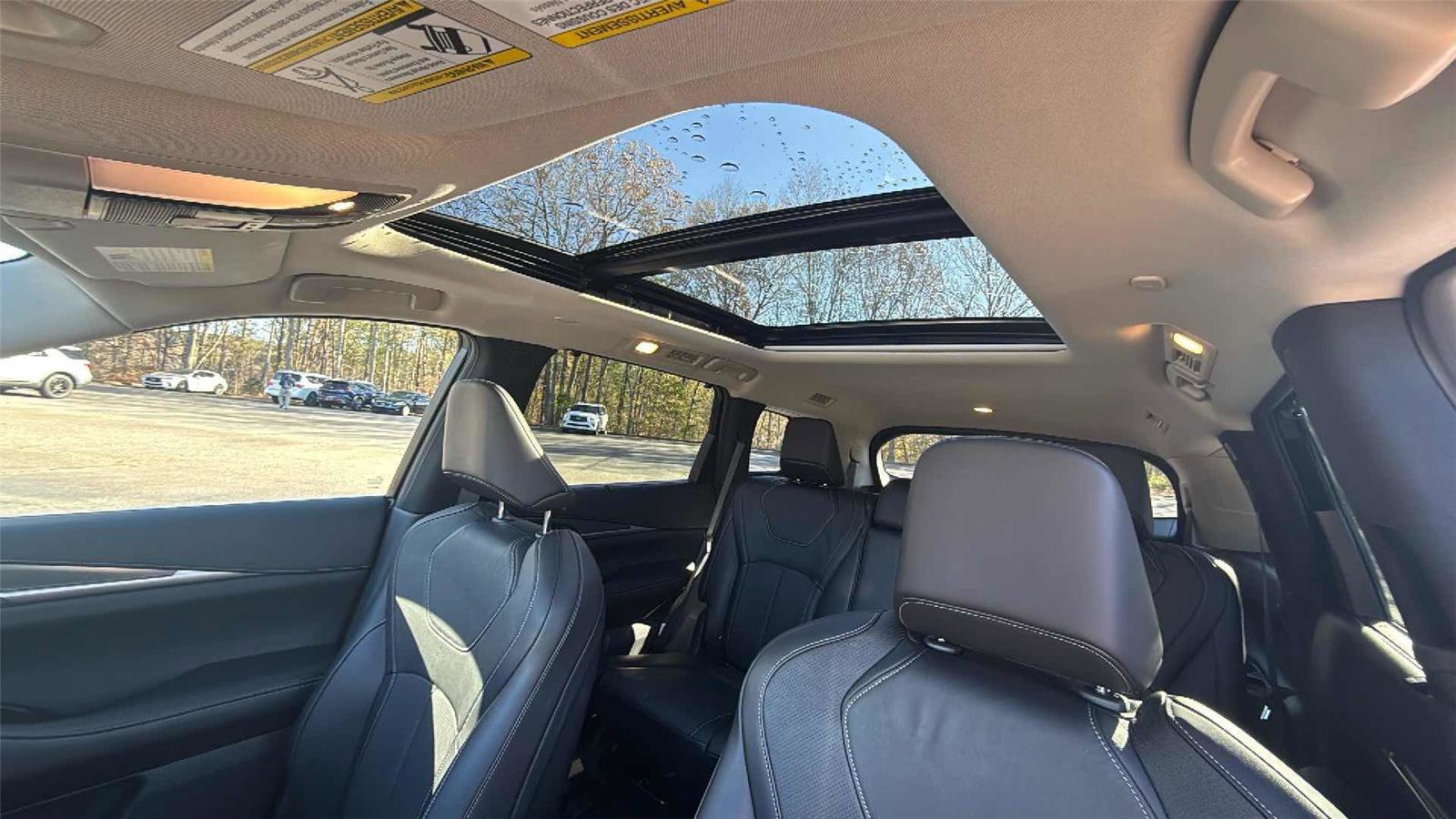 Certified 2025 INFINITI QX60 Luxe w/ Cargo Package image 23