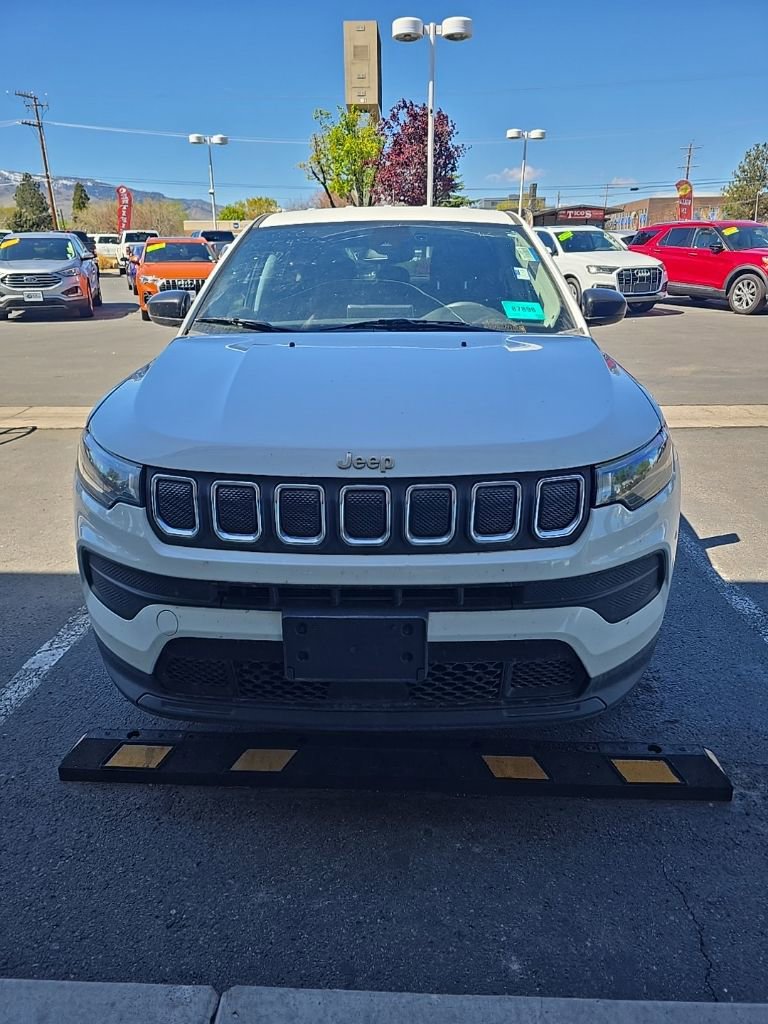 Used 2022 Jeep Compass Sport image 2