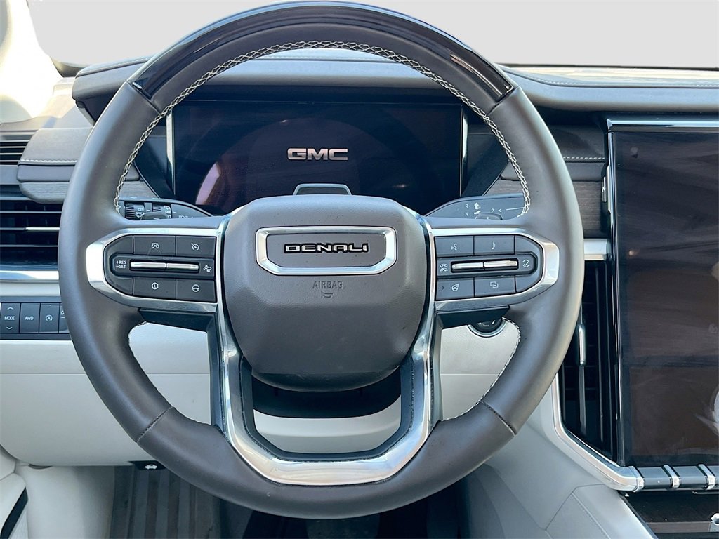 Used 2024 GMC Acadia Denali w/ Super Cruise Package image 11