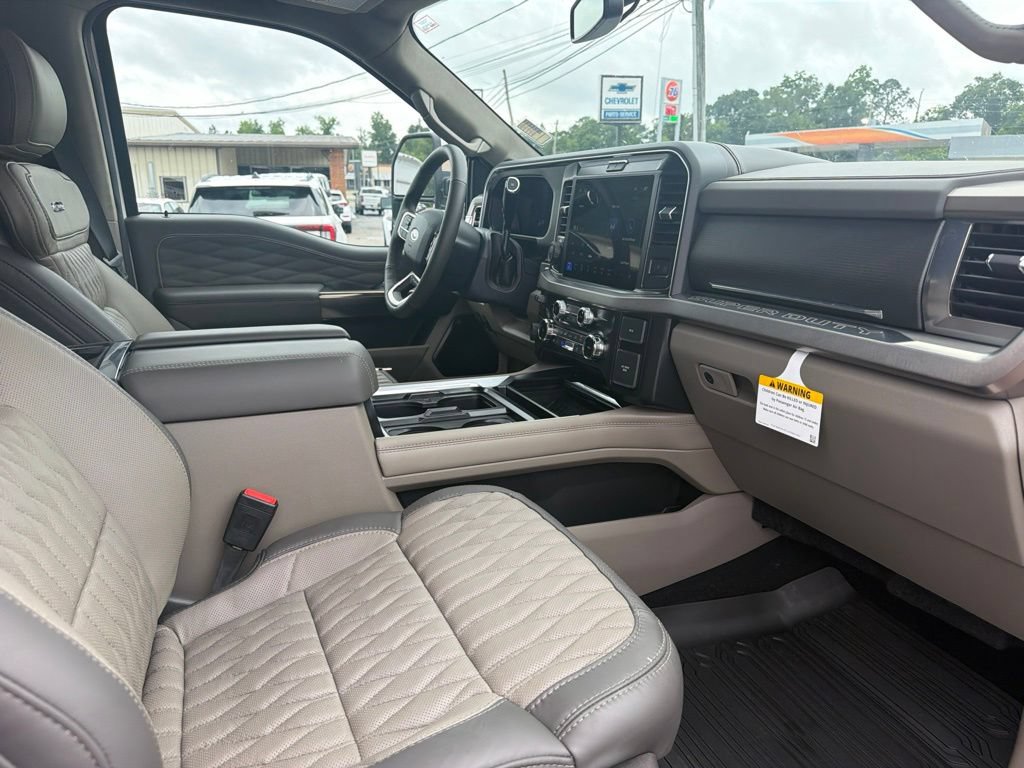 Used 2026 Ford F450 Platinum w/ Platinum Plus Package AWD/4WD image 17