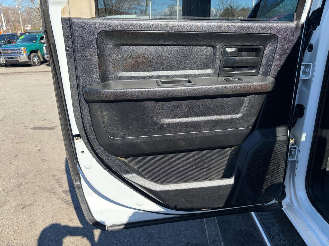 Used 2014 RAM 5500 Tradesman image 33