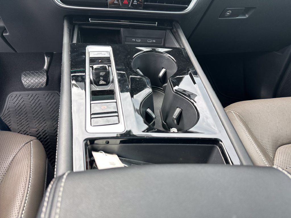 Used 2024 Volkswagen Atlas SEL AWD/4WD image 19