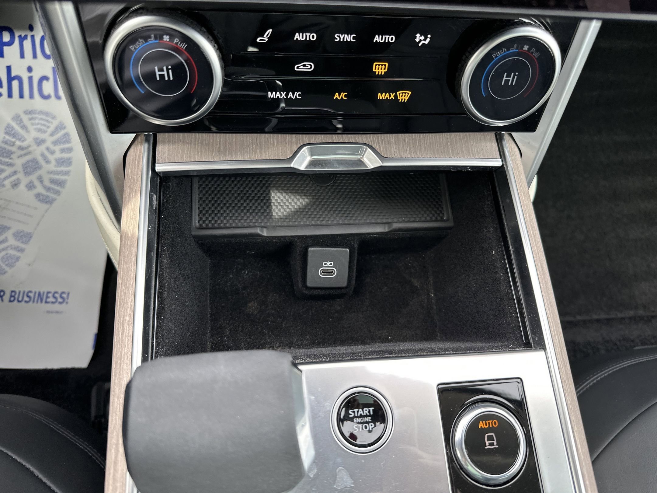 Used 2023 Land Rover Range Rover SE image 33