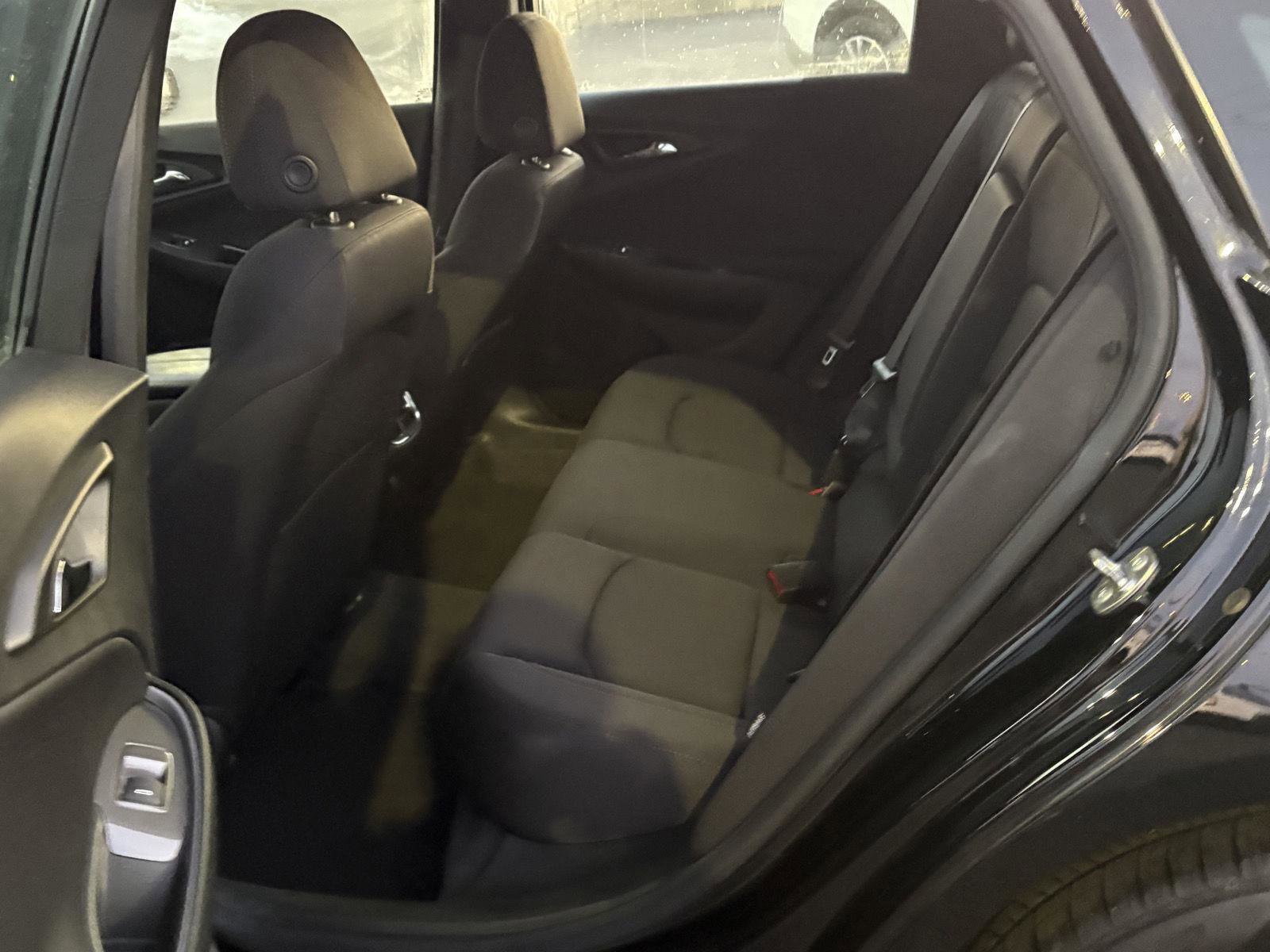 Used 2024 Chevrolet Malibu LT image 13