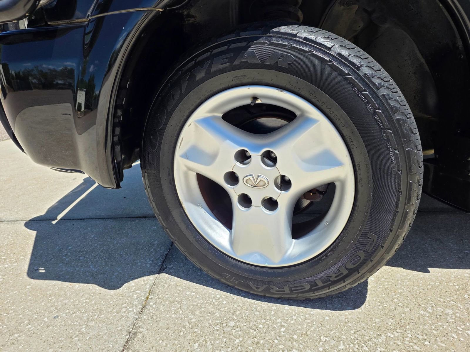 Used 2001 INFINITI QX4 2WD image 10