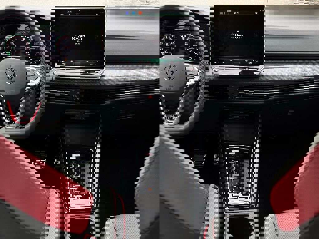 New 2025 Volkswagen GTI SE image 31