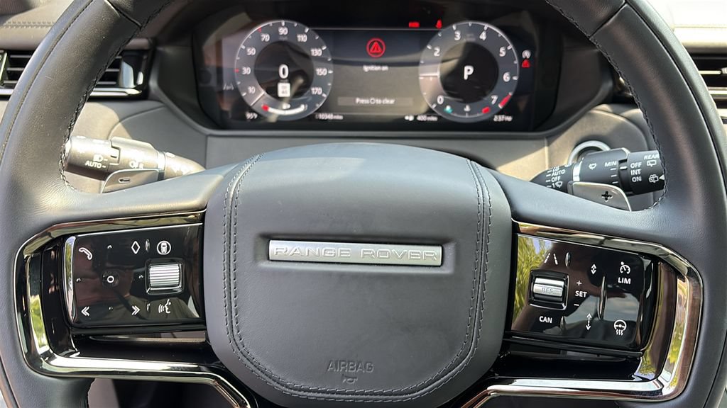Certified 2026 Land Rover Range Rover Velar Dynamic SE AWD/4WD image 12