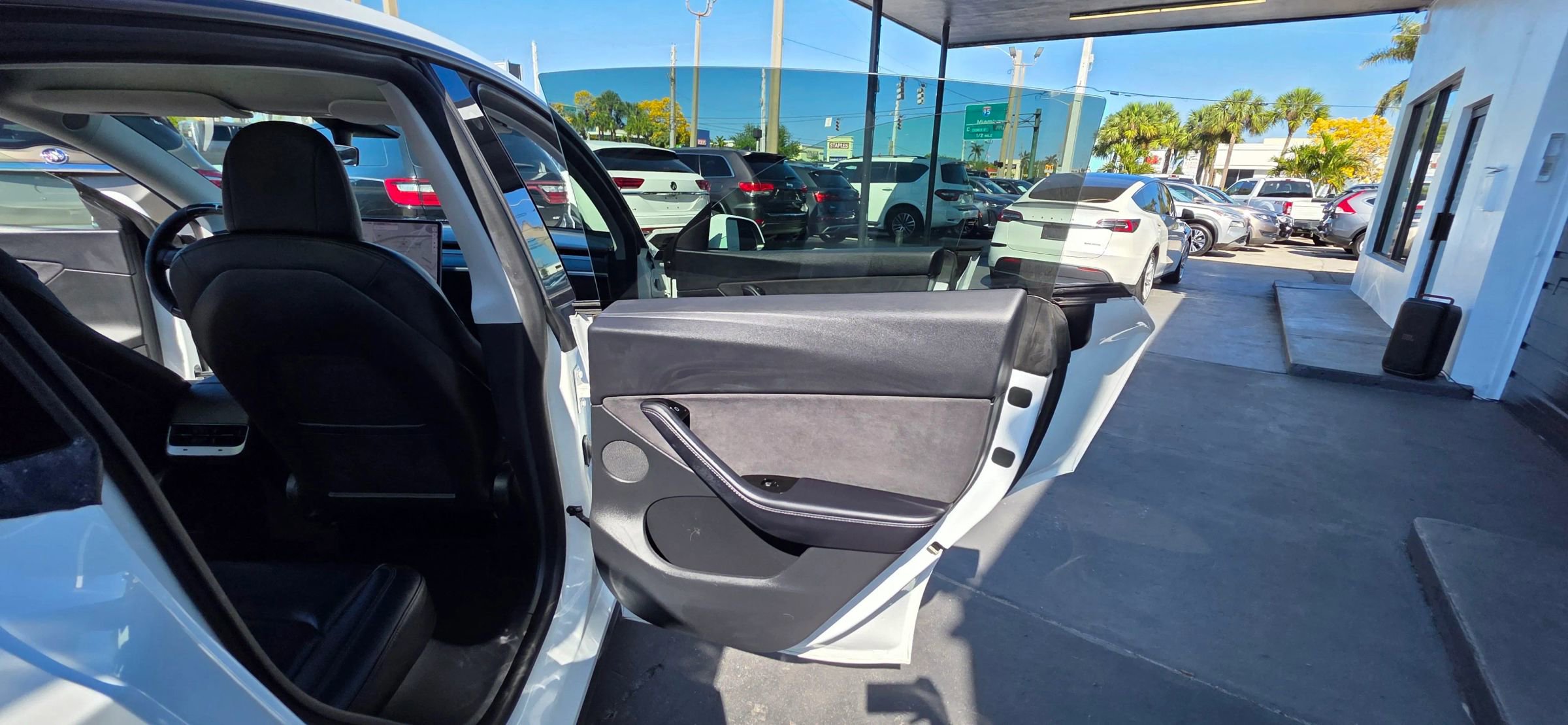 Used 2021 Tesla Model Y Long Range image 20