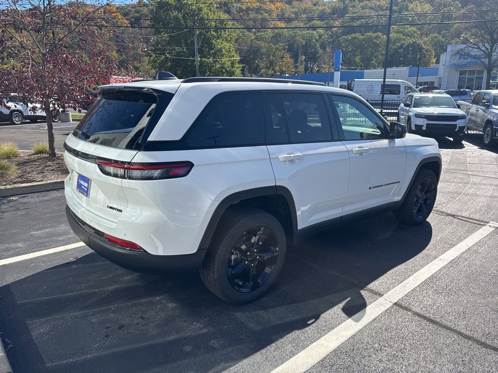 New 2025 Jeep Grand Cherokee Limited w/ Black Appearance Package image 7