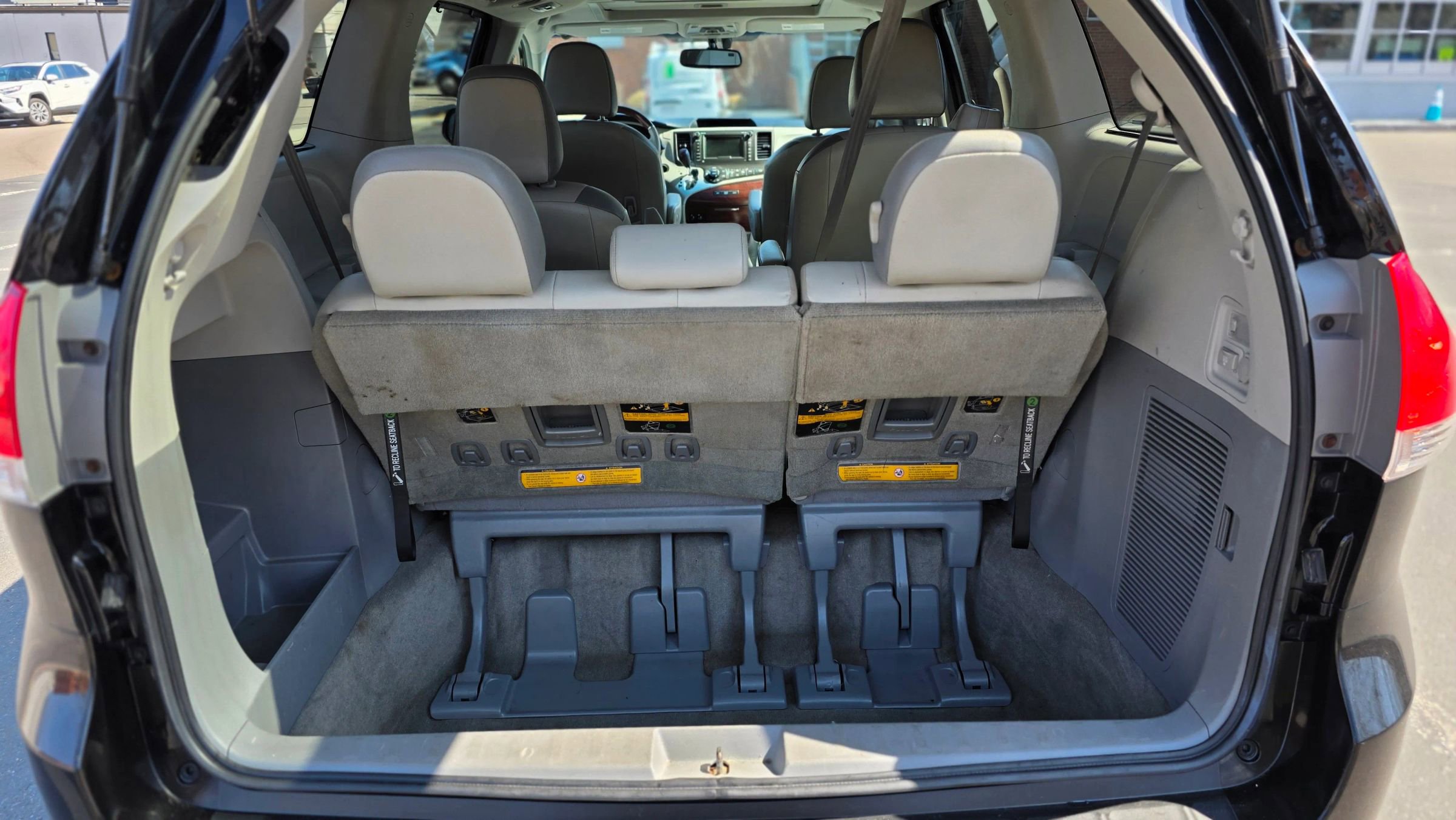 Used 2013 Toyota Sienna Limited w/ Premium Pkg AWD/4WD image 7
