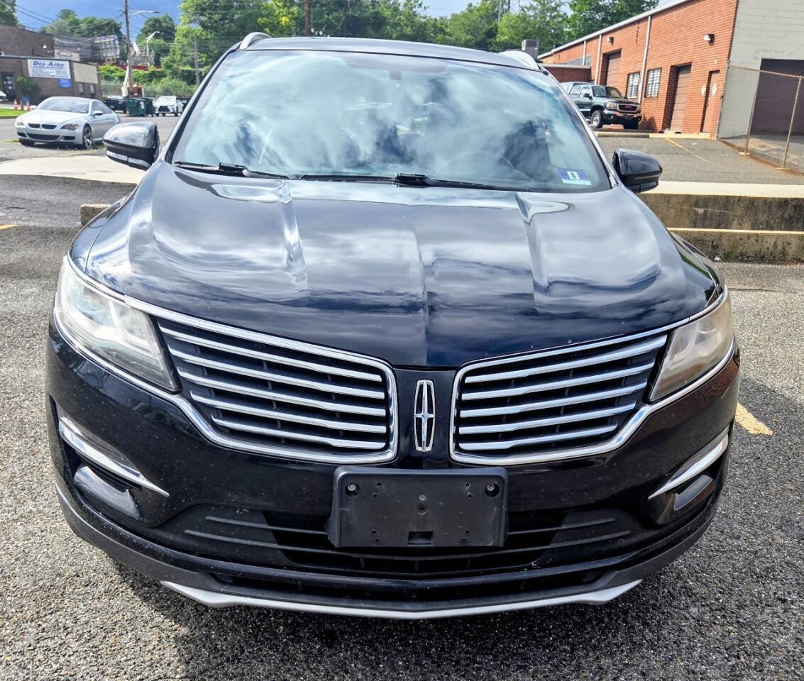 Used 2017 Lincoln MKC Select w/ Select Plus Package AWD/4WD image 2