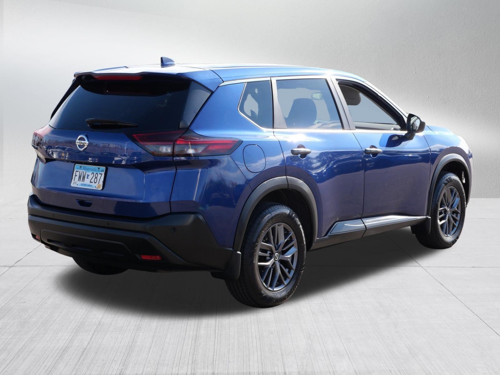 Used 2021 Nissan Rogue S AWD/4WD image 7