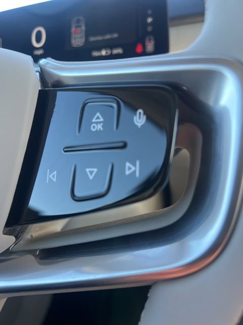 New 2025 Volvo EX90 Plus w/ Protection Package Premier image 16