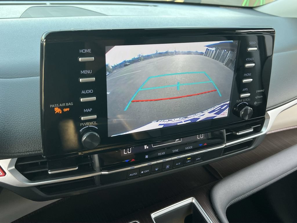 Used 2023 Toyota Sienna LE FWD image 15