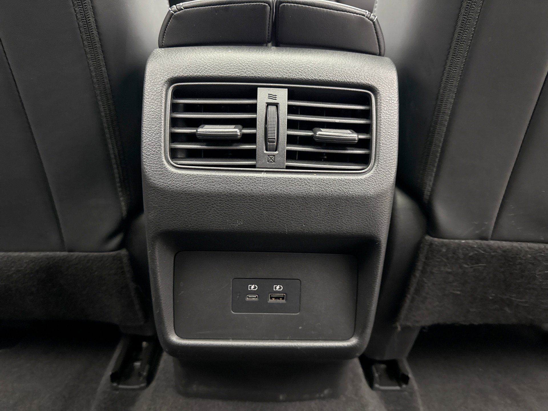 Used 2023 Nissan Rogue SV w/ SV Premium B Package image 20