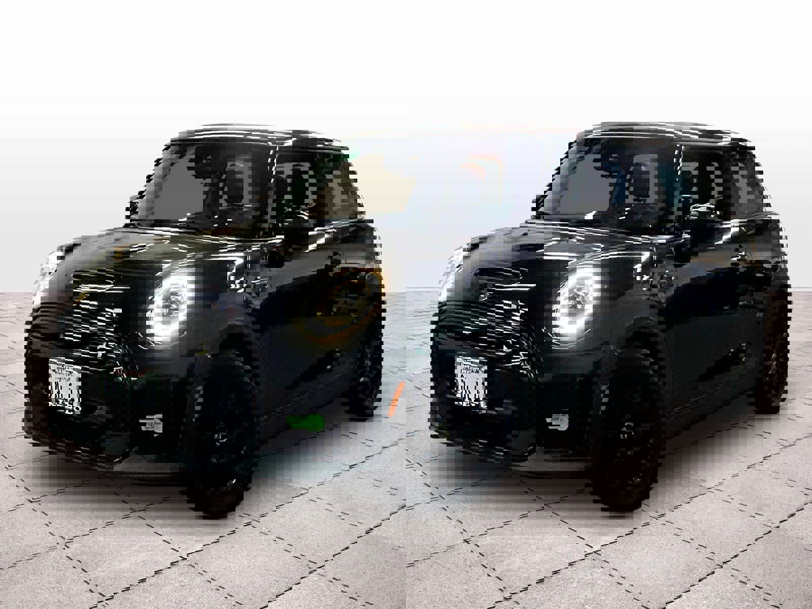 Used 2022 MINI Cooper SE image 1