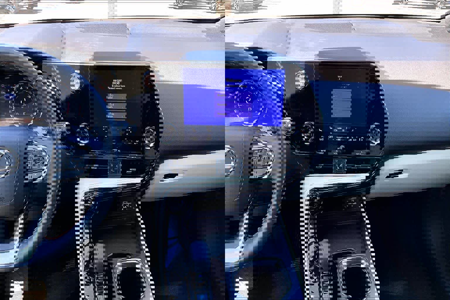 Used 2024 Lexus NX 250 w/ Towing Package (2000 Lbs) image 7