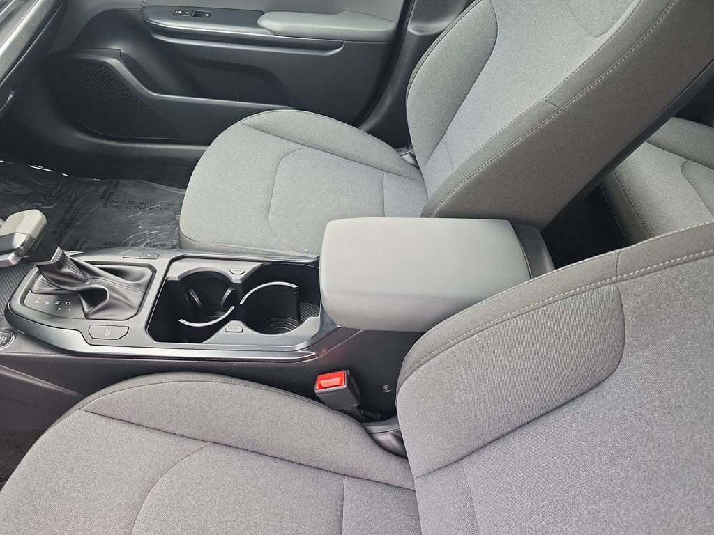 Used 2025 Kia K4 FWD image 23