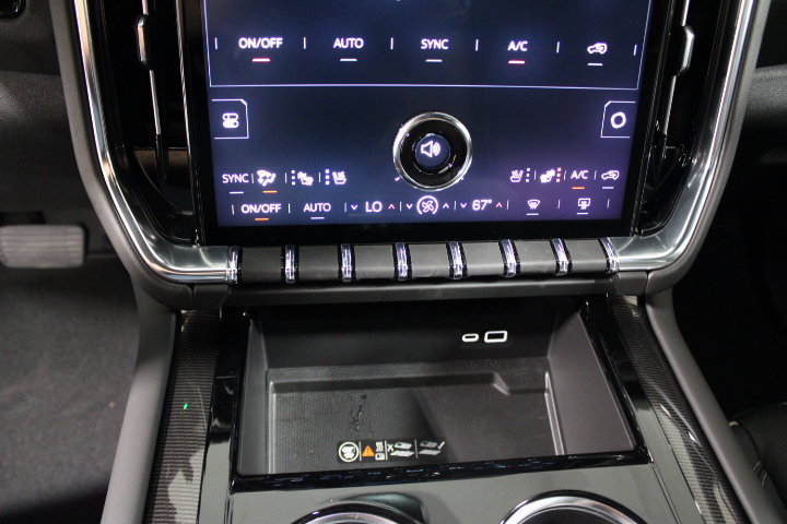 New 2026 GMC Yukon XL Elevation w/ Elevation Premium Package AWD/4WD image 35