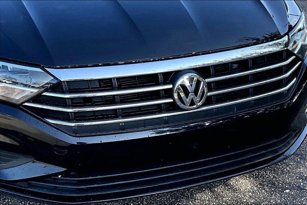 Used 2021 Volkswagen Jetta S w/ Driver Assistance Package FWD image 11