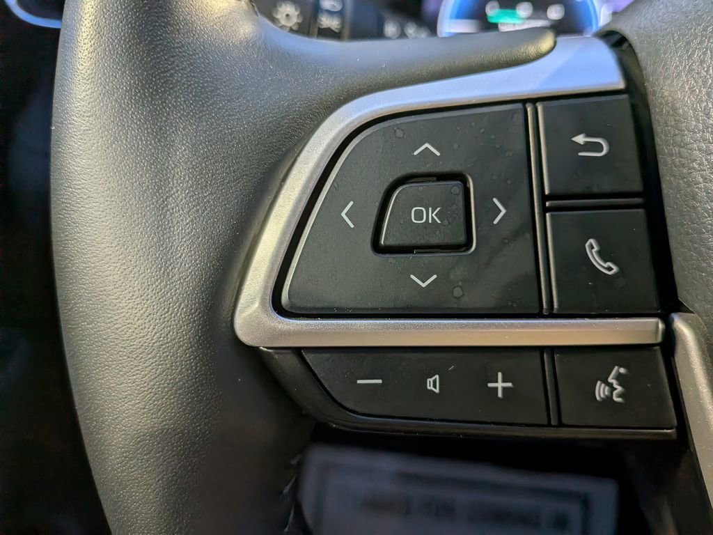 Used 2024 Toyota Highlander Platinum image 15