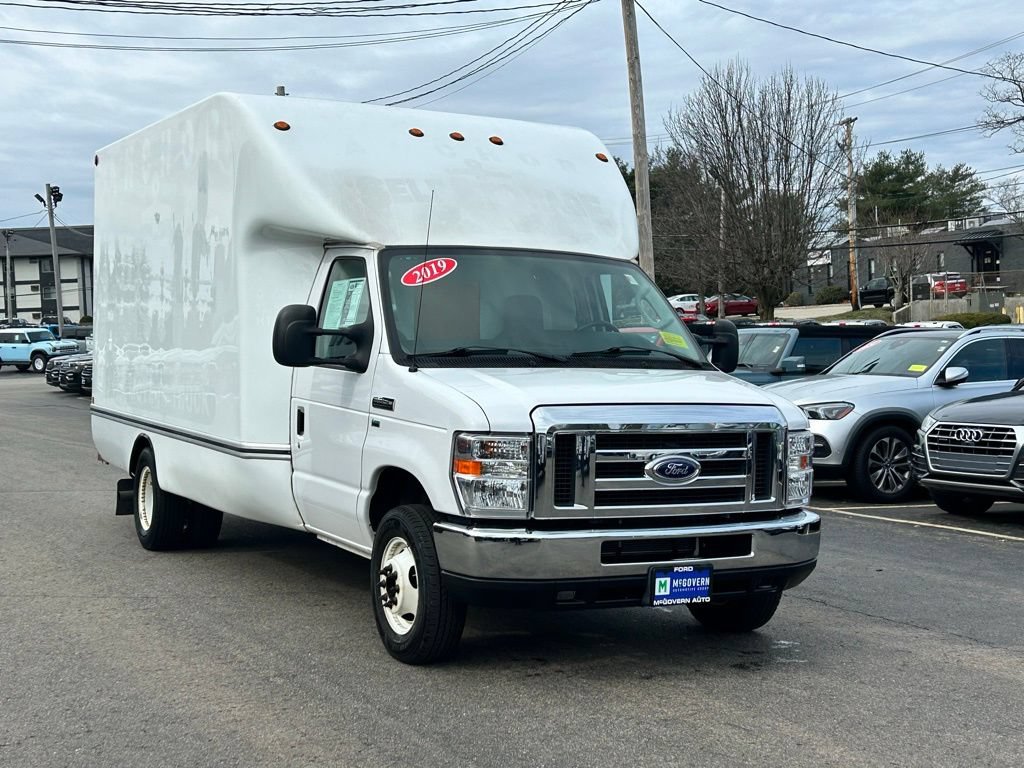 Used 2019 Ford E-350 and Econoline 350 Super Duty RWD image 8
