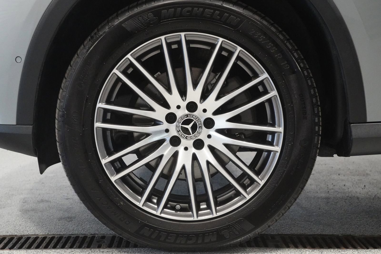 Certified 2025 Mercedes-Benz GLC 300 4MATIC image 8