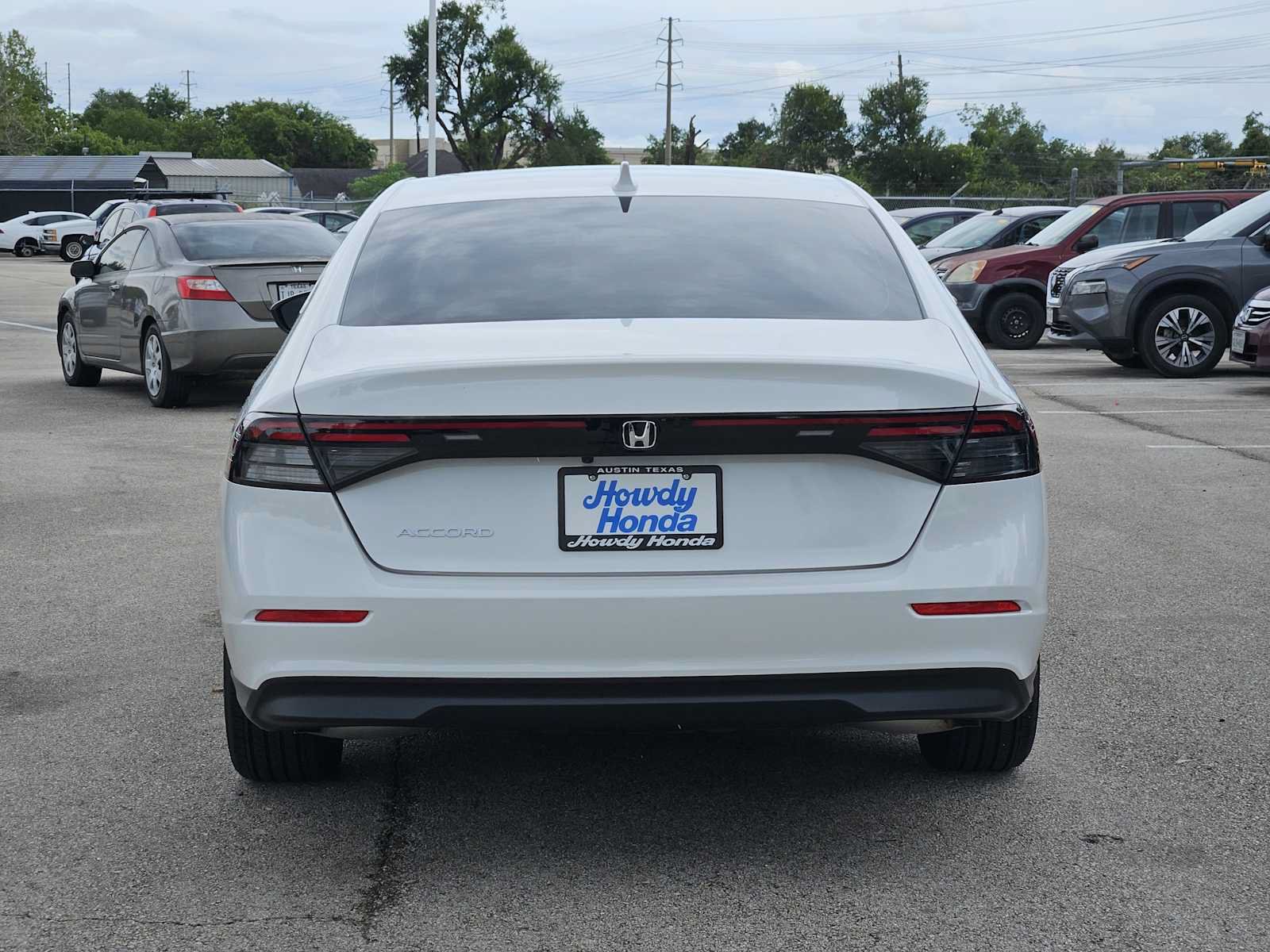 Used 2025 Honda Accord LX image 6
