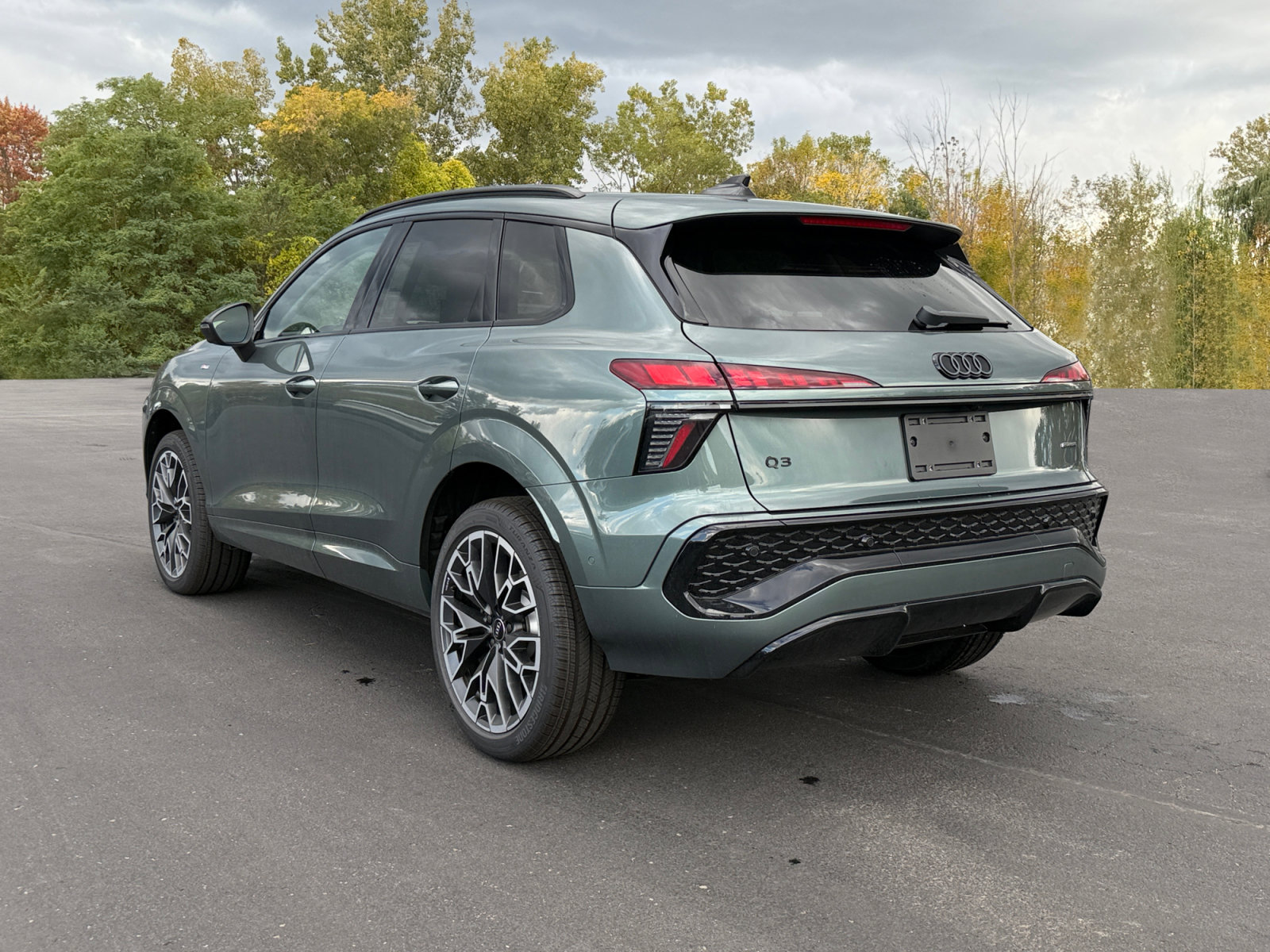 New 2026 Audi Q3 quattro 2.0T AWD/4WD image 3