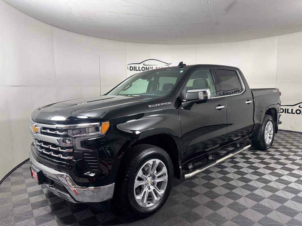 Used 2024 Chevrolet Silverado 1500 LTZ w/ LTZ Convenience Package II image 2