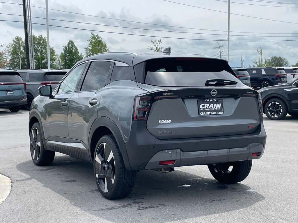 Used 2025 Nissan Kicks SR FWD image 5