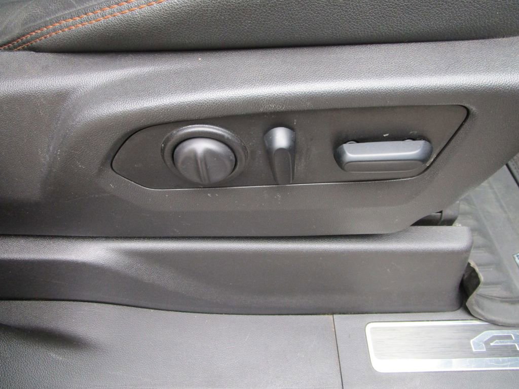 Used 2021 GMC Sierra 1500 AT4 image 28